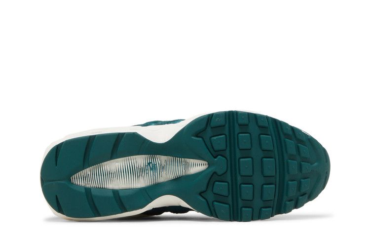 Nike Air Max 95 Green Velvet (Women's)