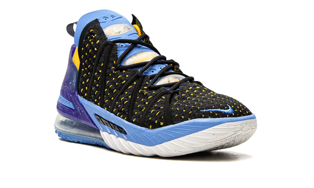 LeBron 18 "Dynasty - Minneapolis Lakers" CQ9283 006