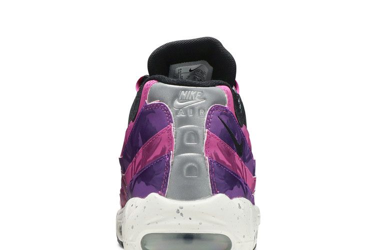 Nike Air Max 95 Hong Kong Flame Powder