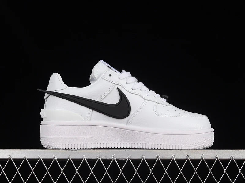 Air Force 1 Low SP AMBUSH "All White/Black"