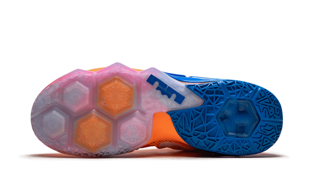 Lebron 12 Low "Cavs Classic" 724557 838