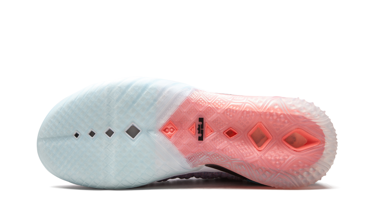 LeBron 18 "Multicolor" CQ9283 900