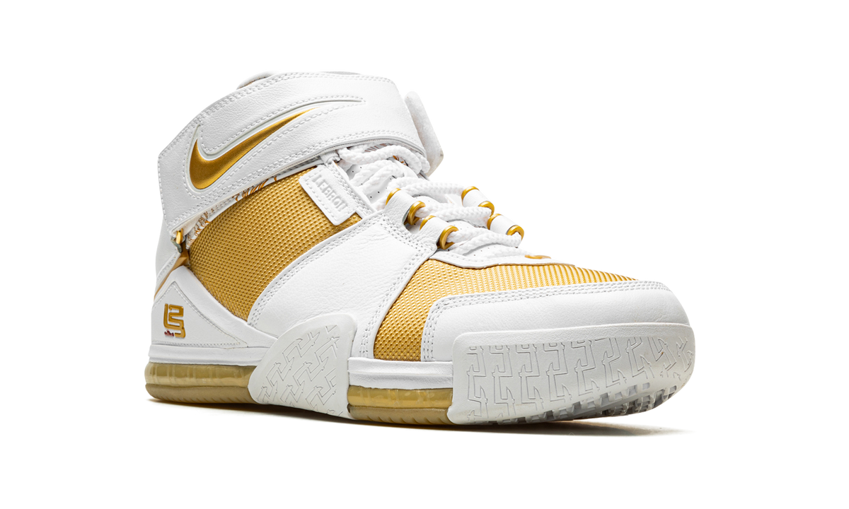 LeBron 2 "Maccabi Tel Aviv" DJ4892 100