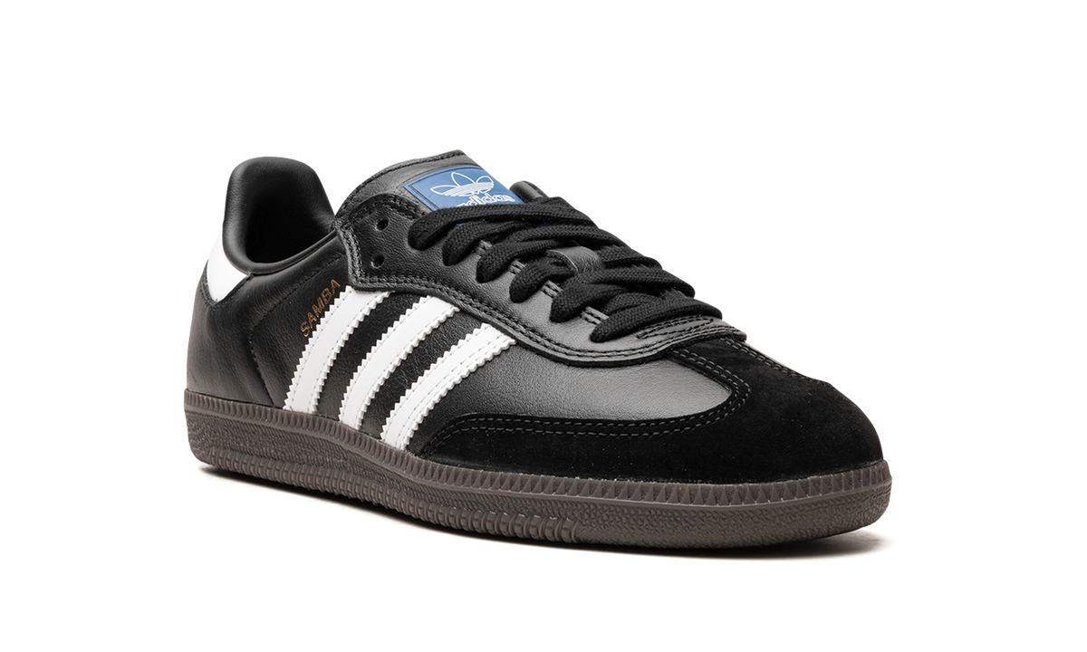 Samba ADV "Black" IE3100
