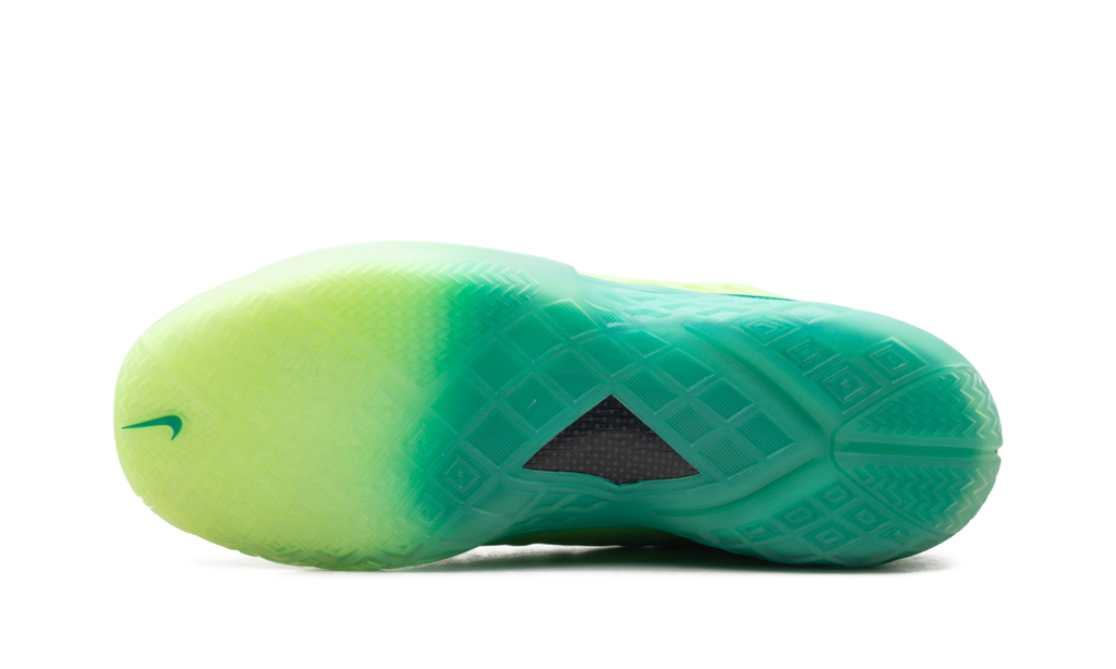 Kobe 3 Low Protro "Grinch" IV7127 300