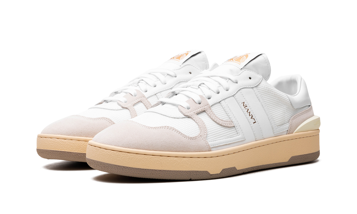 Leather Clay Low Top Sneakers "White/Beige" FM SKDK00 NASH A20 00