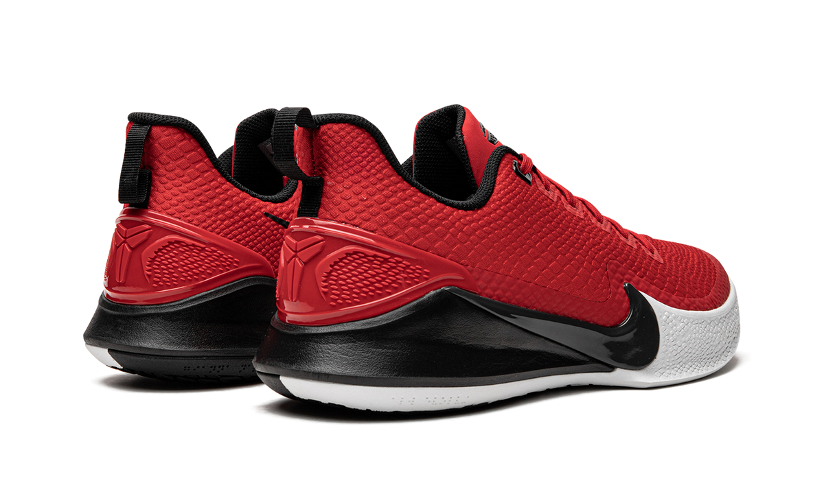 Mamba Focus "University Red" AJ5899 600