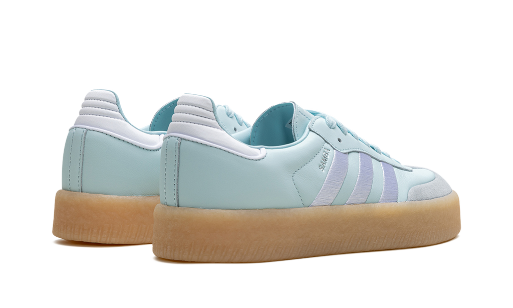 Sambae WMNS "Almost Blue Silver Metallic Gum" ID0435