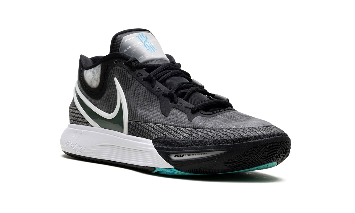 Kyrie 8 "Light Menta" DJ6017 001
